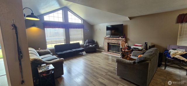 3715 Prairie Avenue, Centralia, WA 98531