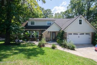 8369 BASCOM Road, Jacksonville, FL 32216