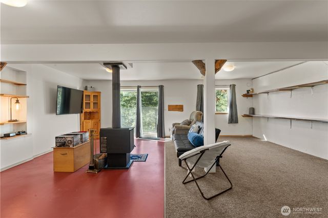 241 Chickadee Mountain Lane, Chelan, WA 98816