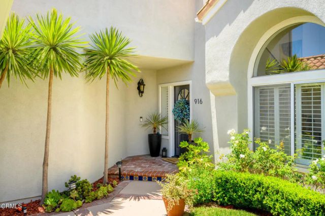916 Calle Del Pacifico, Glendale, CA 91208