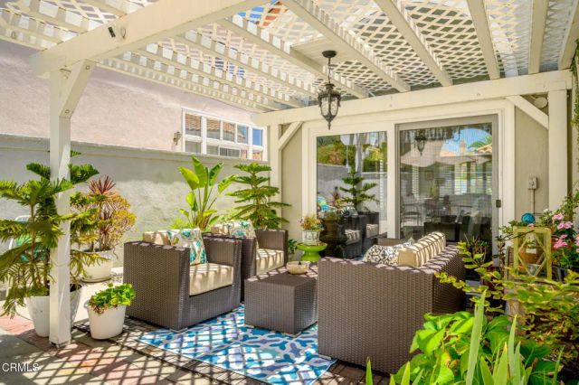916 Calle Del Pacifico, Glendale, CA 91208