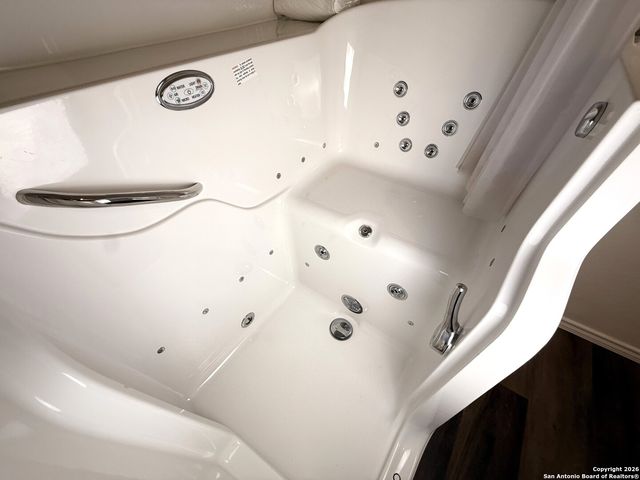 7325 Yucca Pl, San Antonio, TX 78253