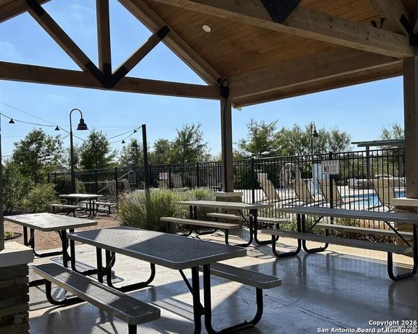 7325 Yucca Pl, San Antonio, TX 78253