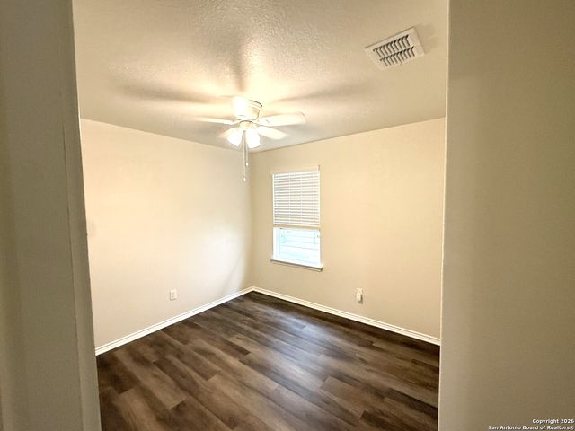 7325 Yucca Pl, San Antonio, TX 78253