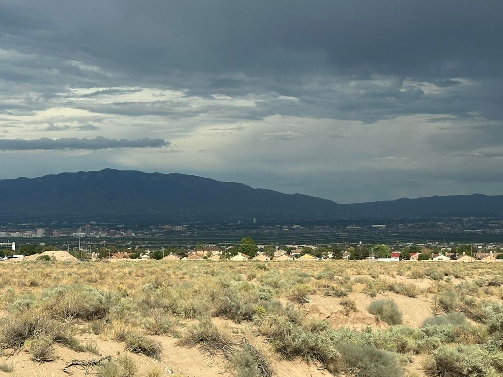10350 SUNSET GARDENS Road SW, Albuquerque, NM 87121