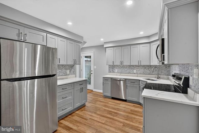 1112 KIRKLYNN AVE, Takoma Park, MD 20912