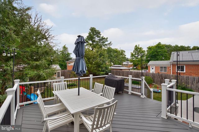 1112 KIRKLYNN AVE, Takoma Park, MD 20912
