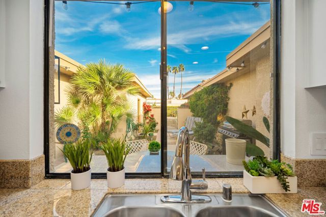 60 La Ronda Drive, Rancho Mirage, CA 92270