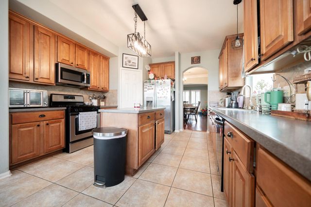 1823 Blue Water Bay Drive, Katy, TX 77494