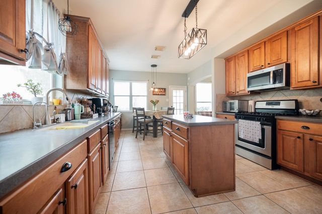 1823 Blue Water Bay Drive, Katy, TX 77494