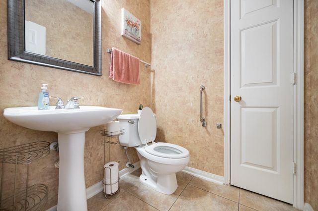 1823 Blue Water Bay Drive, Katy, TX 77494