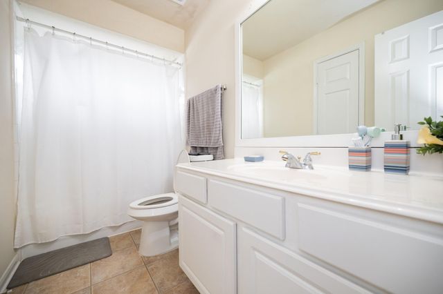 1823 Blue Water Bay Drive, Katy, TX 77494