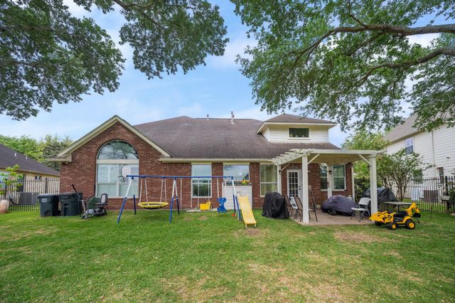 1823 Blue Water Bay Drive, Katy, TX 77494