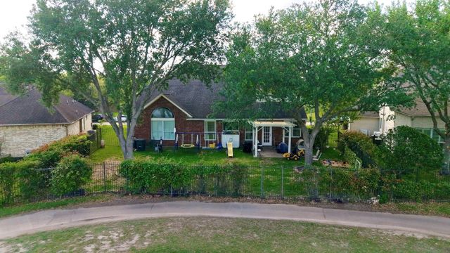1823 Blue Water Bay Drive, Katy, TX 77494