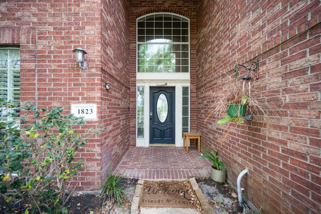 1823 Blue Water Bay Drive, Katy, TX 77494