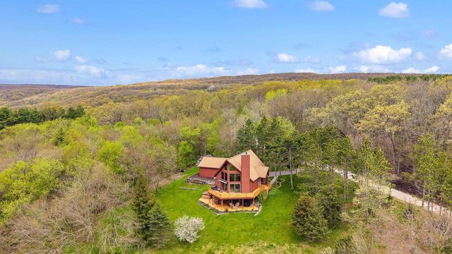 S6307 Yum Yum Hill Road, Merrimac, WI 53561