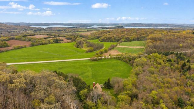 S6307 Yum Yum Hill Road, Merrimac, WI 53561