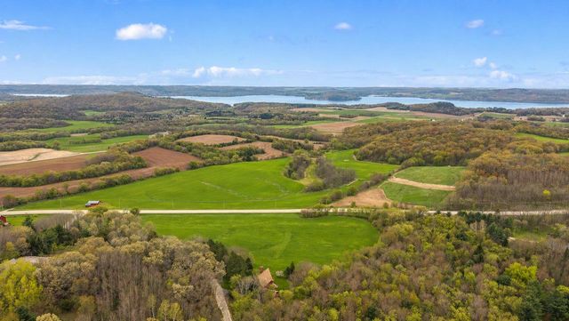 S6307 Yum Yum Hill Road, Merrimac, WI 53561