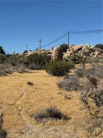 57100 Moffett, Yucca Valley, CA 92284