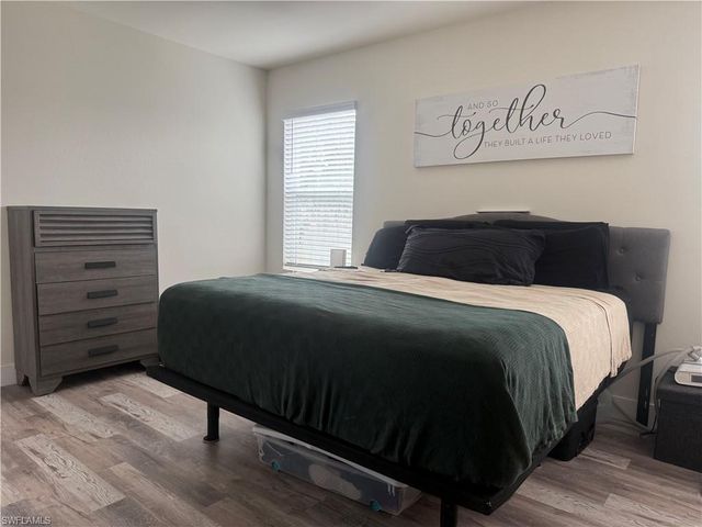 2624 NE 7th AVE, Cape Coral, FL 33909