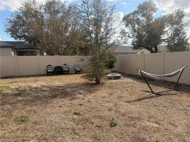 2624 NE 7th AVE, Cape Coral, FL 33909