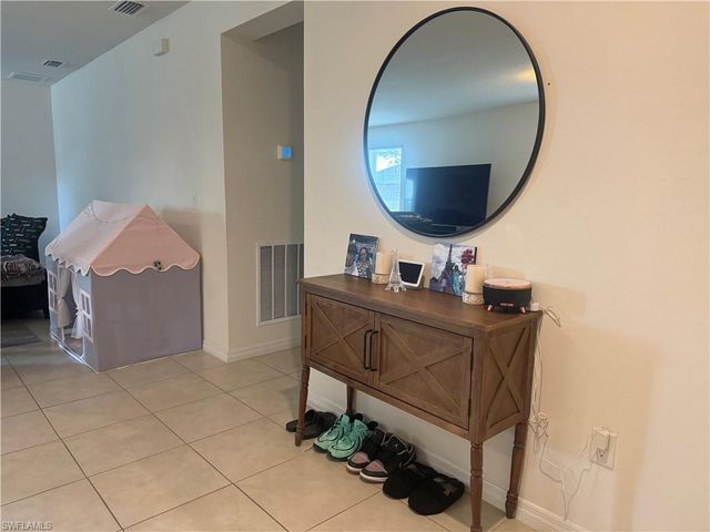 2624 NE 7th AVE, Cape Coral, FL 33909