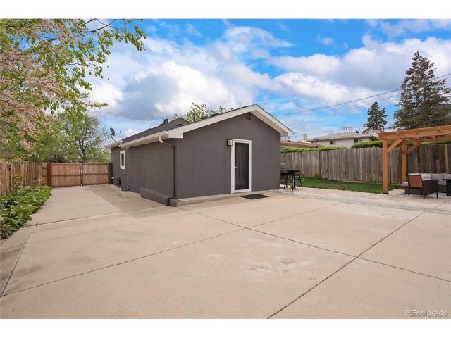 243 S Osceola St, Denver, CO 80219