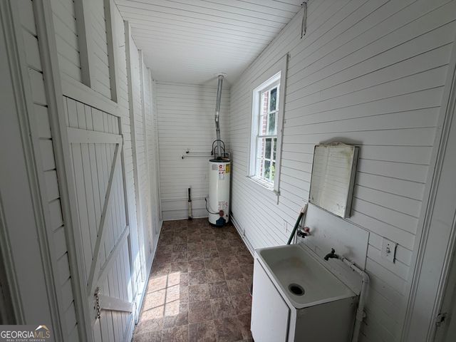 2619 Maple Road SE, Rome, GA 30161