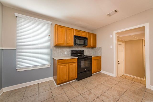 1200 W 49TH Street, North Little Rock, AR 72118