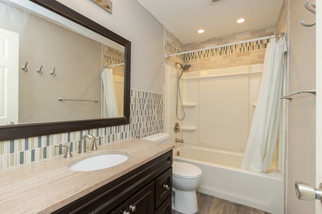 127 Alpha Street NW, Bondurant, IA 50035