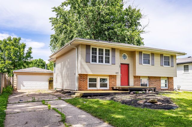 127 Alpha Street NW, Bondurant, IA 50035