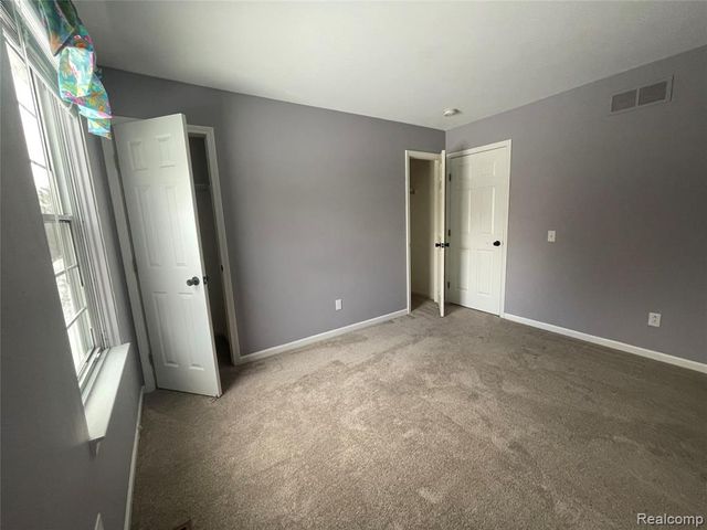 45225 Yorkshire Drive, Novi, MI 48375