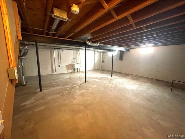 45225 Yorkshire Drive, Novi, MI 48375