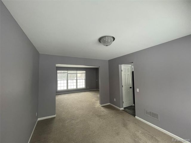 45225 Yorkshire Drive, Novi, MI 48375