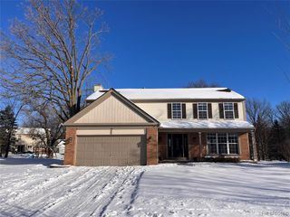 45225 Yorkshire Drive, Novi, MI 48375