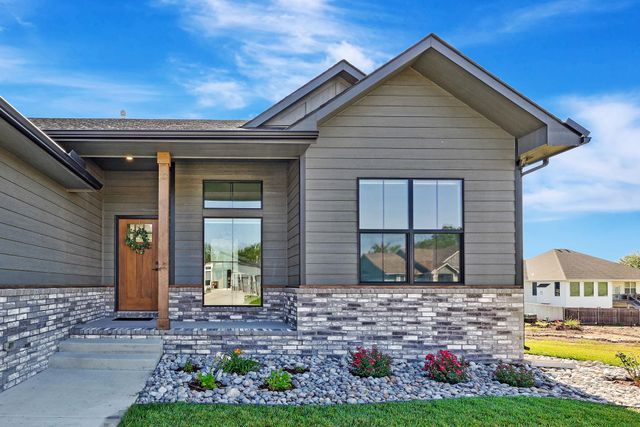 230 S Wellcrest, Goddard, KS 67052