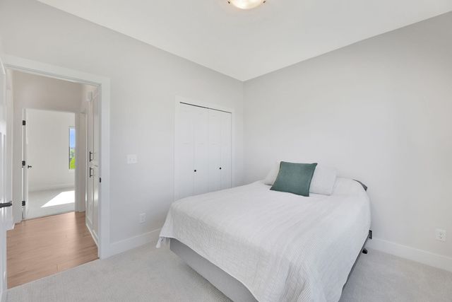 230 S Wellcrest, Goddard, KS 67052