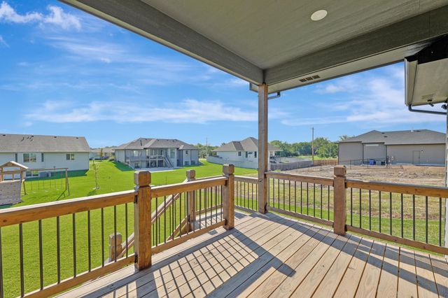 230 S Wellcrest, Goddard, KS 67052
