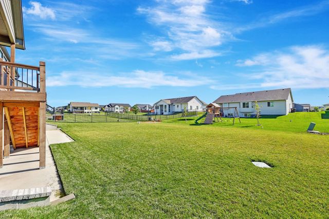 230 S Wellcrest, Goddard, KS 67052