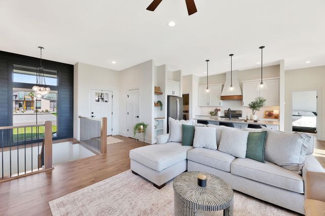 230 S Wellcrest, Goddard, KS 67052