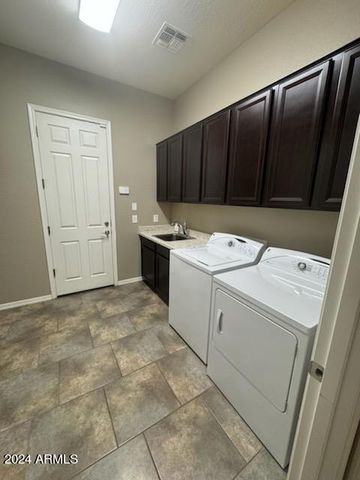 6331 S Fresno Street, Chandler, AZ 85249