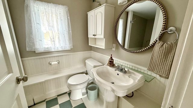 59 Redstone Hill Rd, Sterling, MA 01564