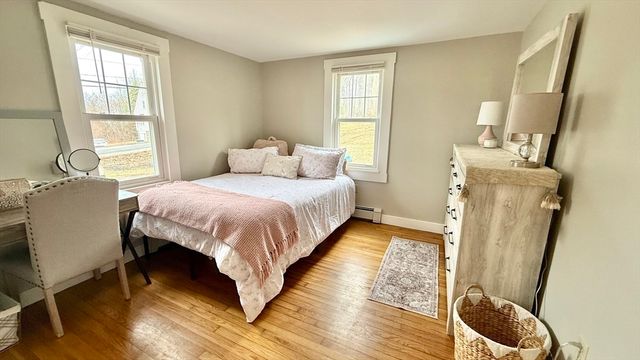 59 Redstone Hill Rd, Sterling, MA 01564