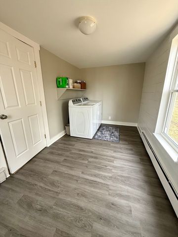 59 Redstone Hill Rd, Sterling, MA 01564