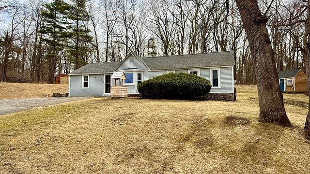 59 Redstone Hill Rd, Sterling, MA 01564