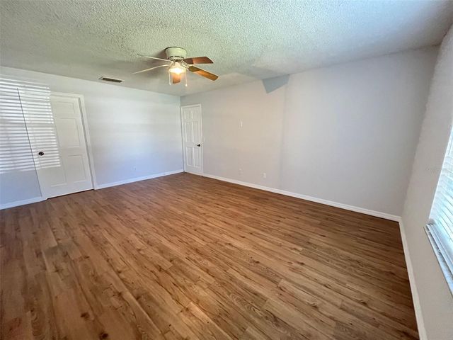 1098 W SEAGATE DRIVE, Deltona, FL 32725