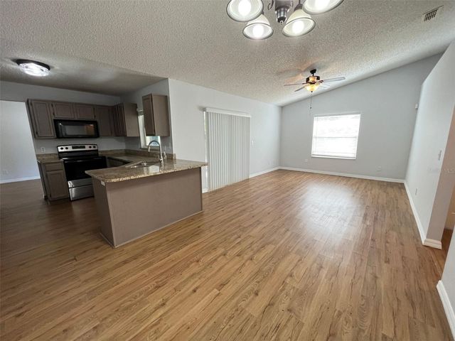1098 W SEAGATE DRIVE, Deltona, FL 32725