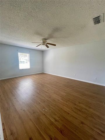 1098 W SEAGATE DRIVE, Deltona, FL 32725