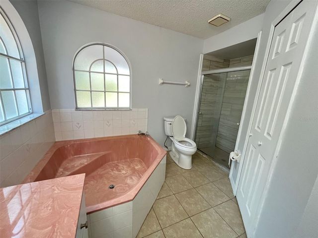 1098 W SEAGATE DRIVE, Deltona, FL 32725