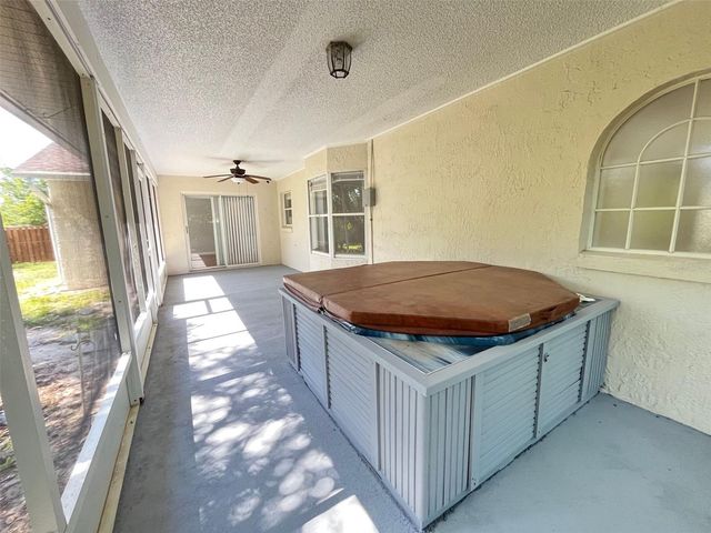 1098 W SEAGATE DRIVE, Deltona, FL 32725